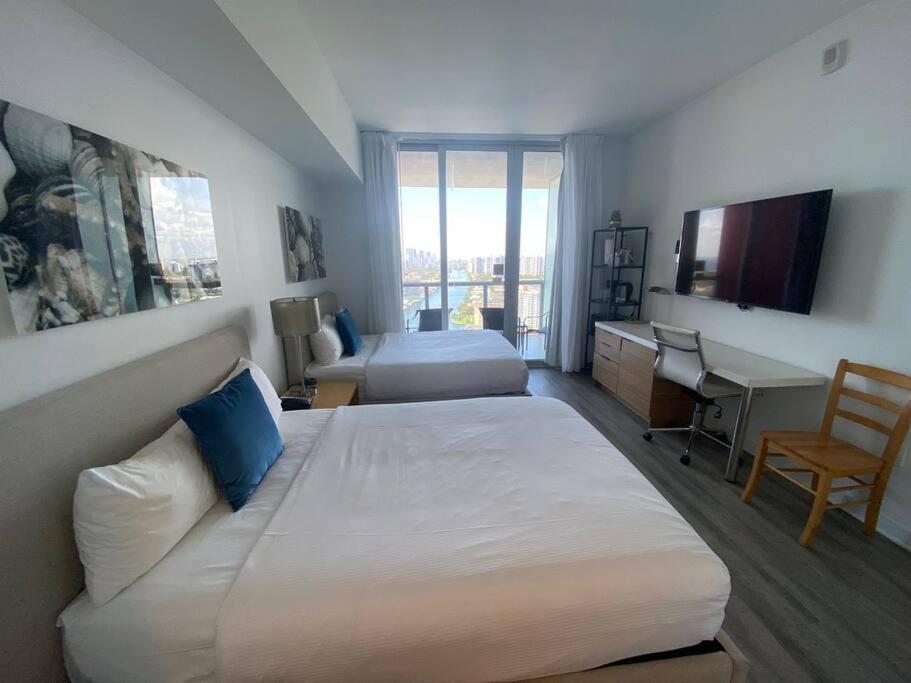Studio 2Bed Beach Apmt With Amazing Views 30B Hallandale Beach Bagian luar foto