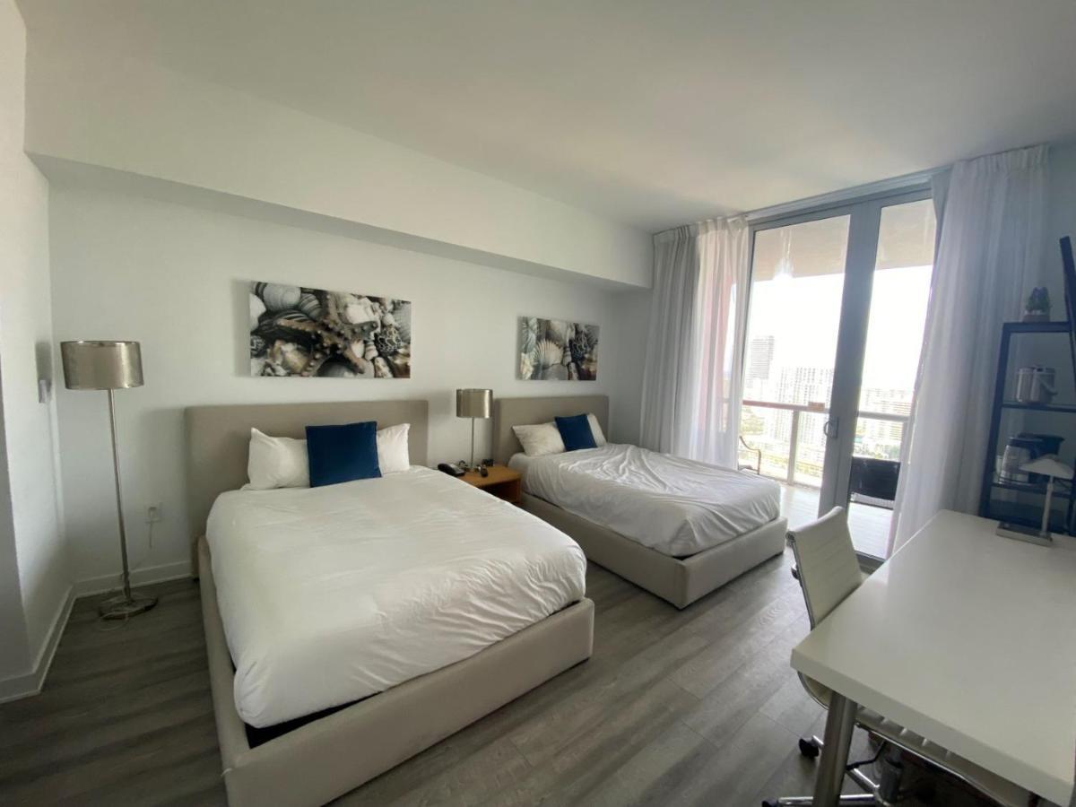 Studio 2Bed Beach Apmt With Amazing Views 30B Hallandale Beach Bagian luar foto