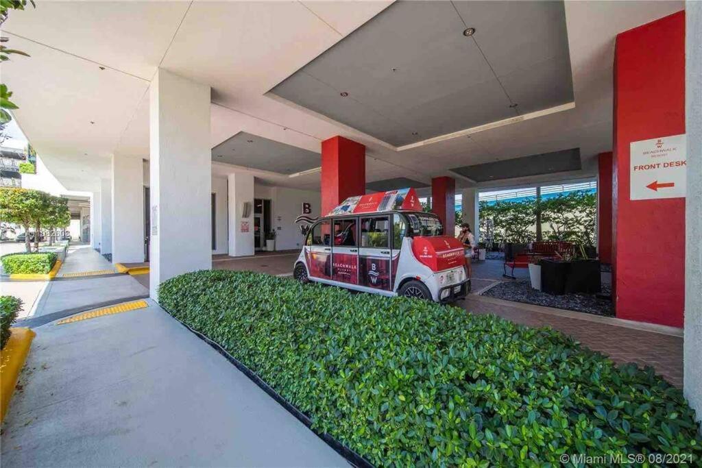 Studio 2Bed Beach Apmt With Amazing Views 30B Hallandale Beach Bagian luar foto